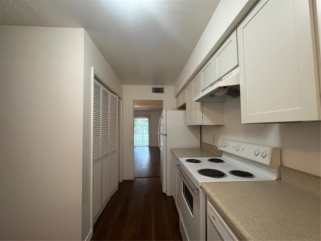 221 S Cypress Way - Photo 6