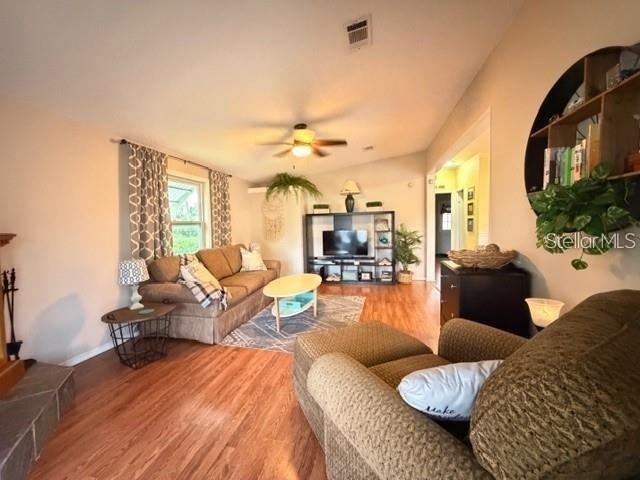 1215 Panama Place - Photo 4