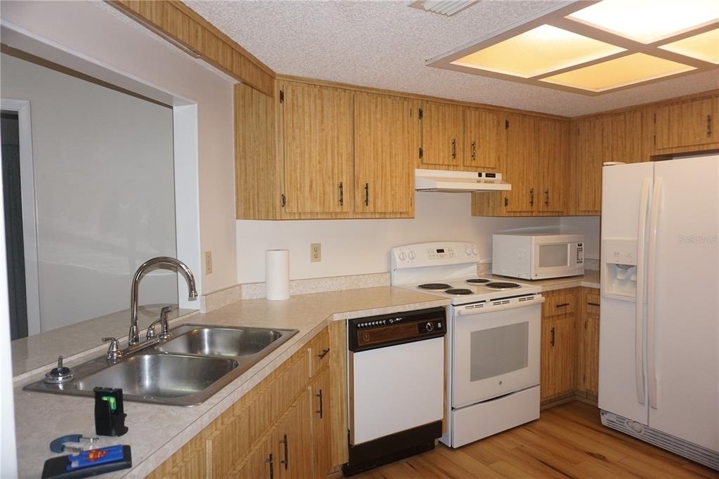 10961 Sw 84th Avenue - Photo 7