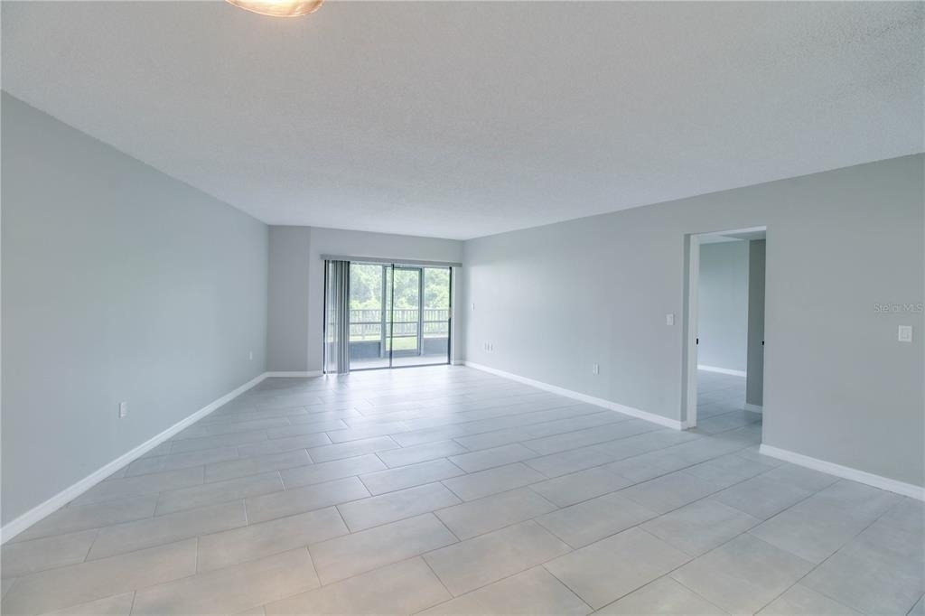 1054 Lotus Cove Court - Photo 3