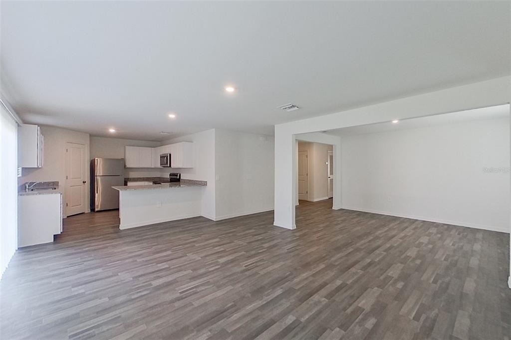 4020 Garden Boulevard - Photo 4