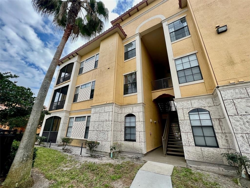 6153 Metrowest Boulevard - Photo 1