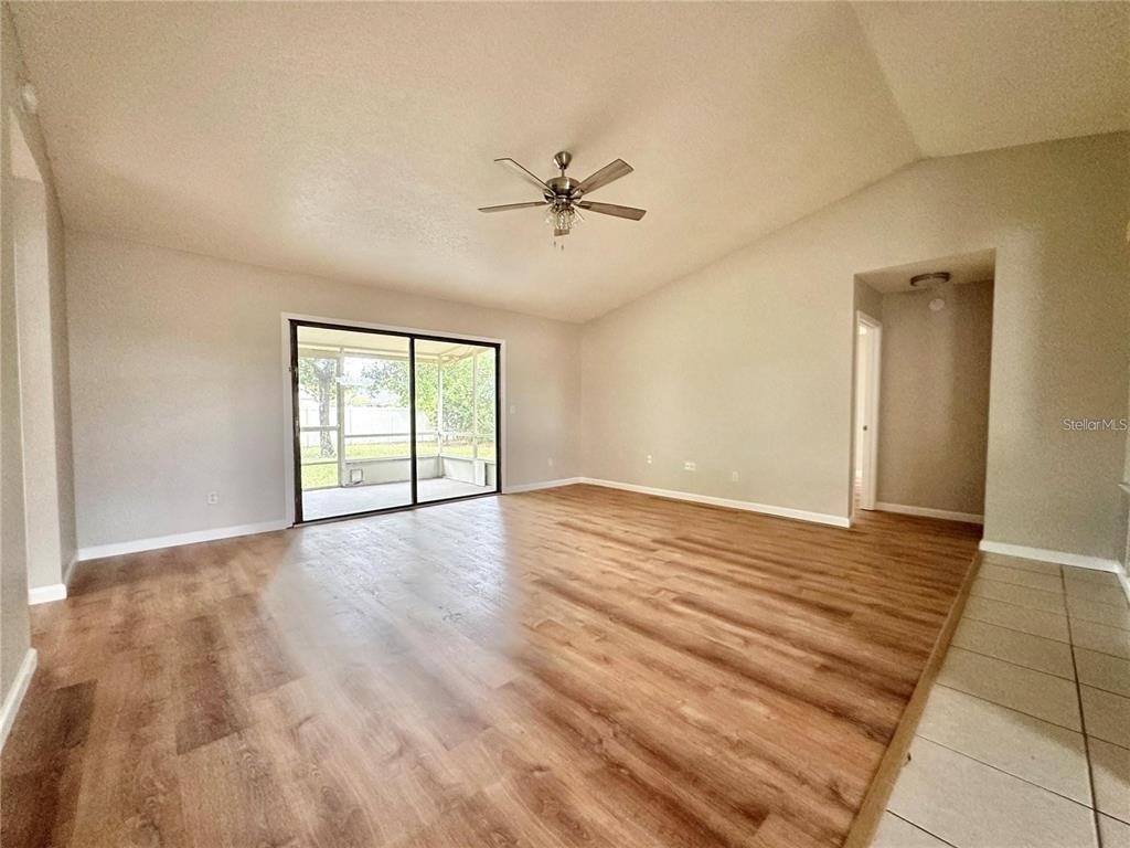 896 Mentmore Circle - Photo 3