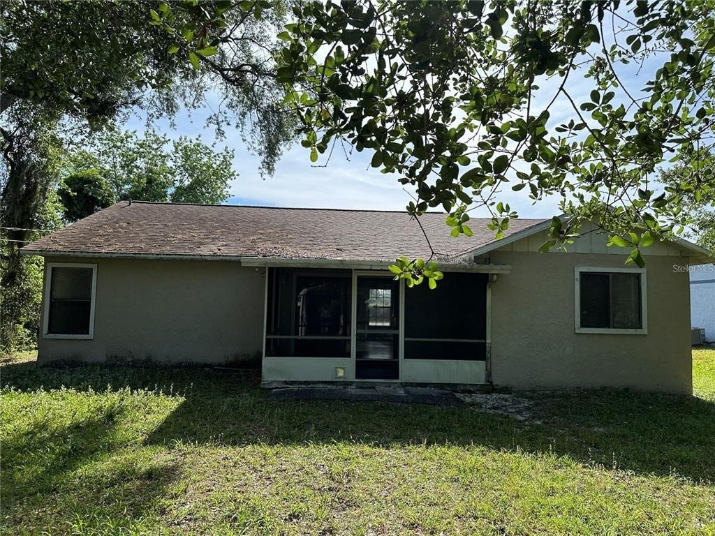 896 Mentmore Circle - Photo 15