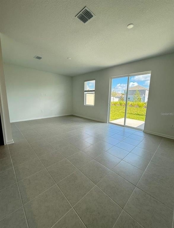 2633 Skyline Loop - Photo 4