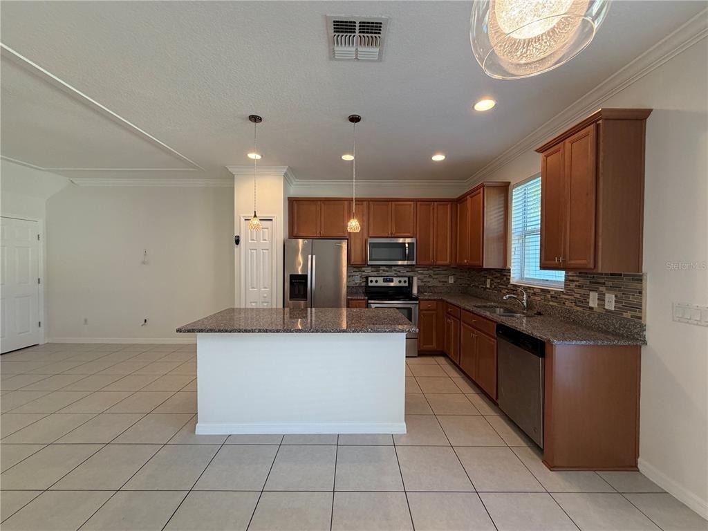 1018 Capitol Hill Court - Photo 10
