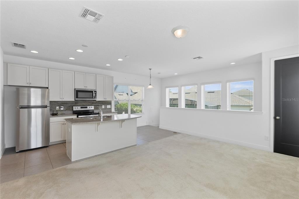 13153 Lessing Avenue - Photo 2