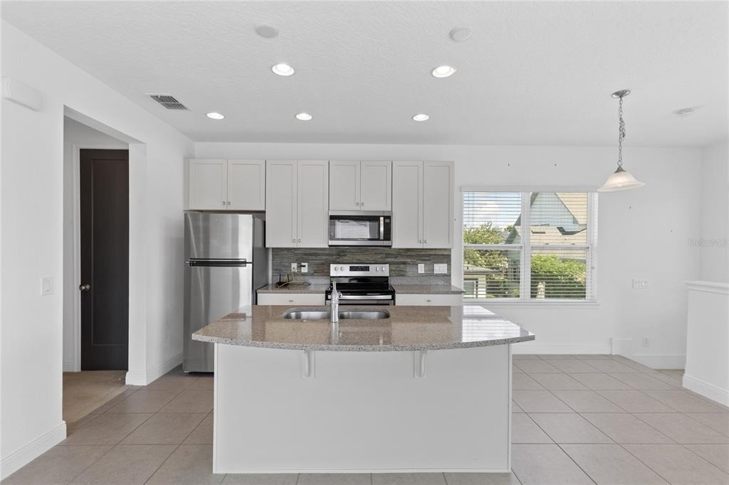 13153 Lessing Avenue - Photo 1