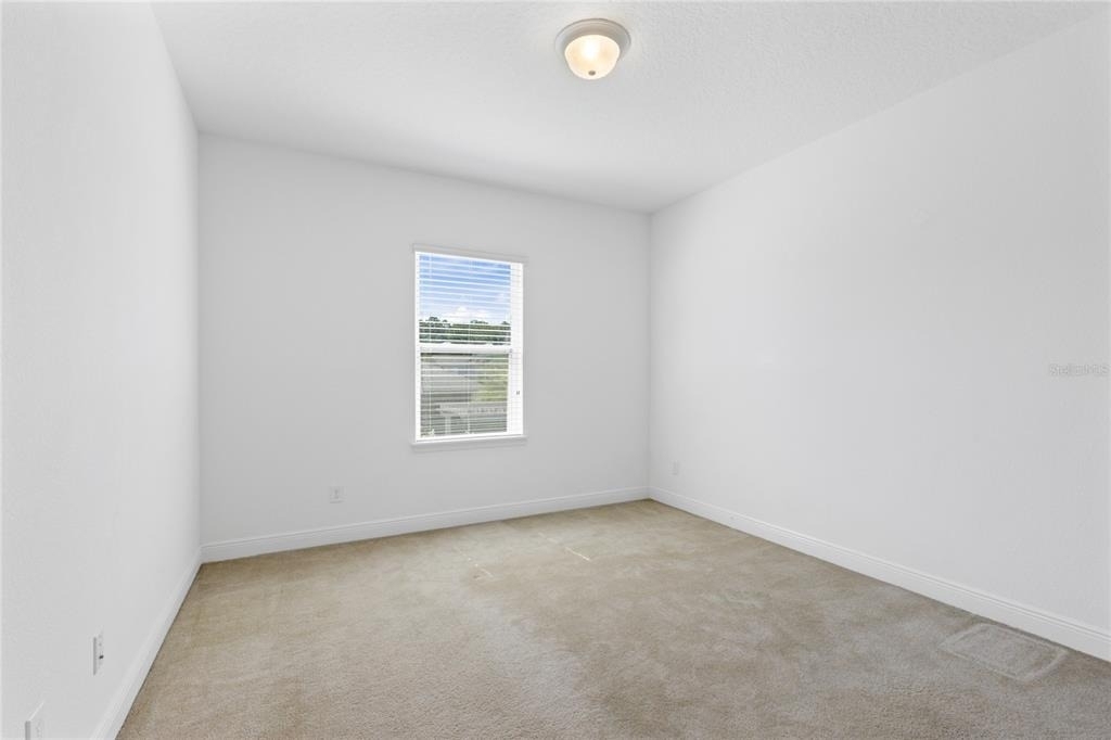 13153 Lessing Avenue - Photo 8