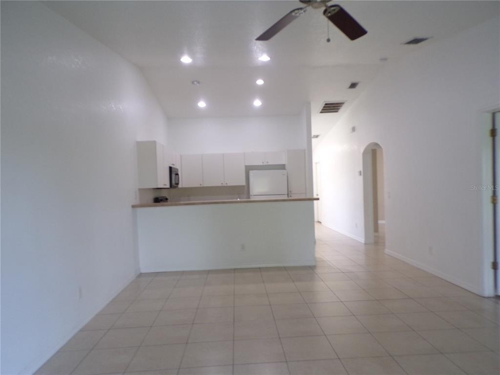 385 Sunflower Street - Photo 6