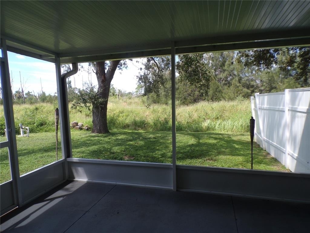 385 Sunflower Street - Photo 17