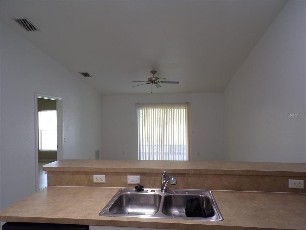 385 Sunflower Street - Photo 7