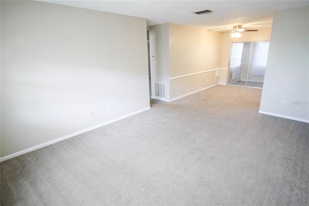 4507 9th Street W - Photo 2