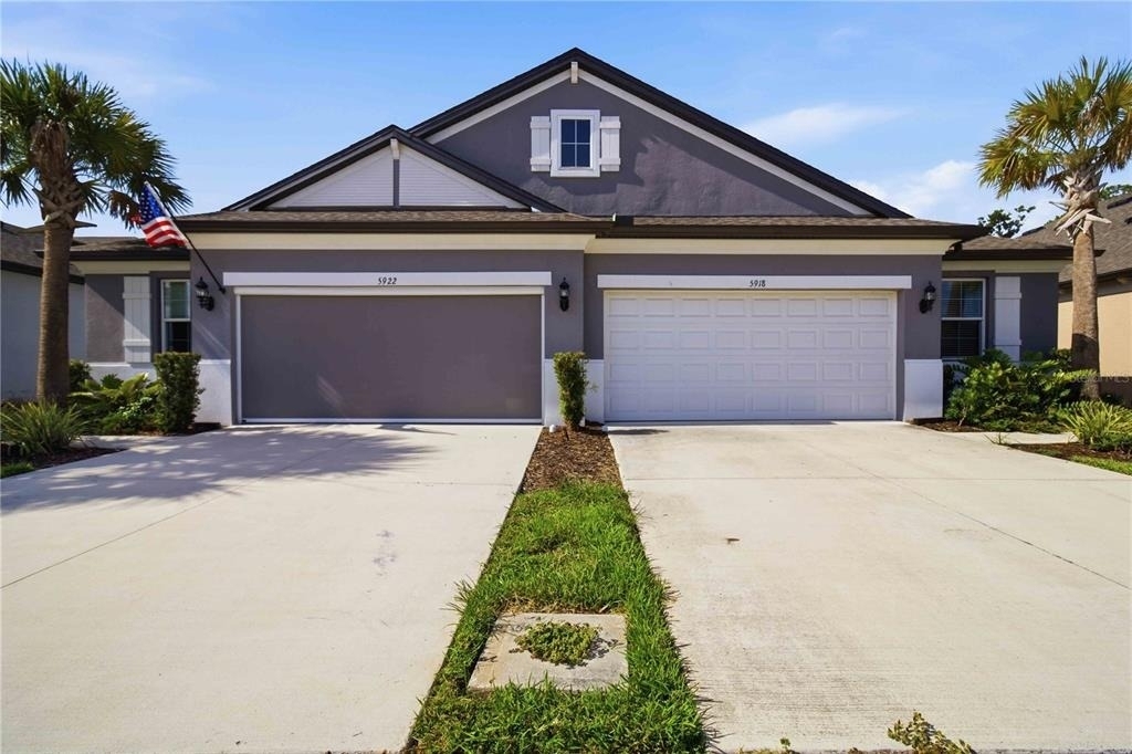 5918 Fiore Drive - Photo 2