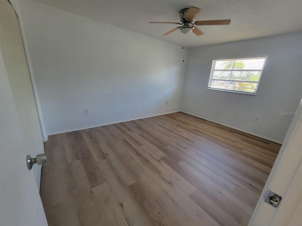 22329 Niagara Avenue - Photo 19