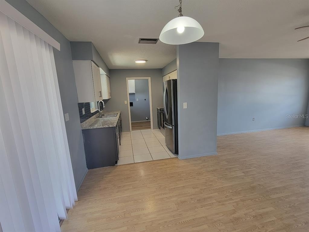 22329 Niagara Avenue - Photo 7