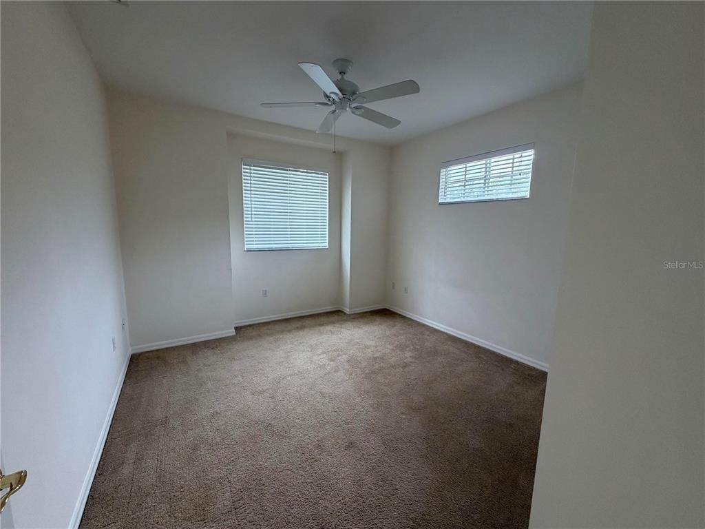 412 W 28th Street - Photo 9