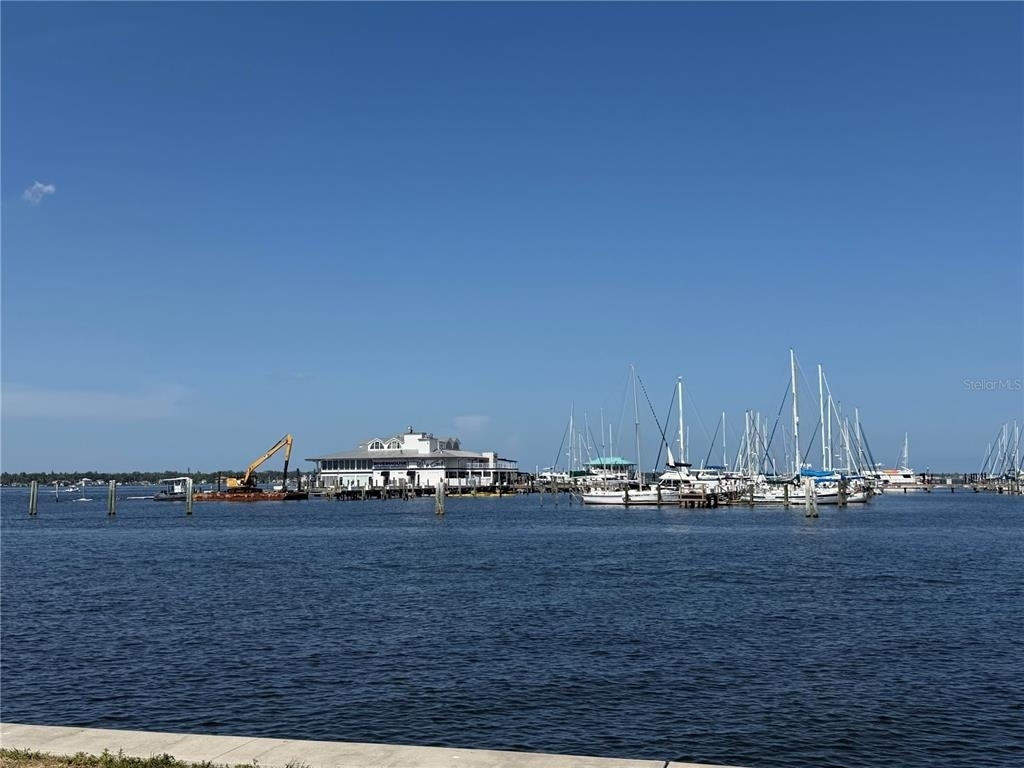 412 W 28th Street - Photo 15