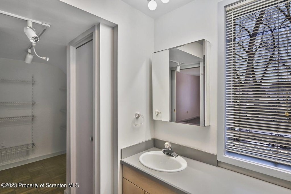 1409 Penn Avenue - Photo 43