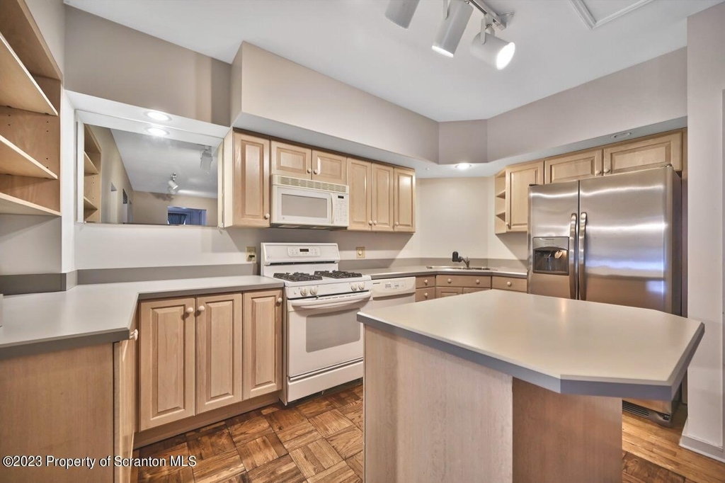 1409 Penn Avenue - Photo 12