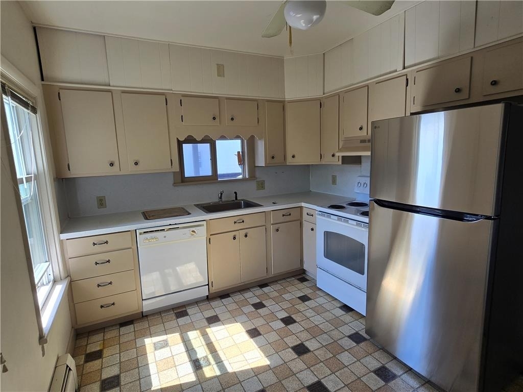 628 Linden Street - Photo 3