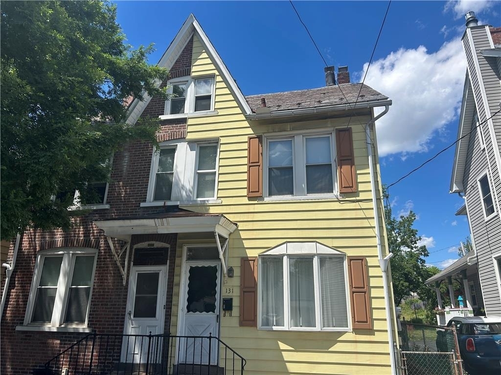 131 E Union Boulevard - Photo 0