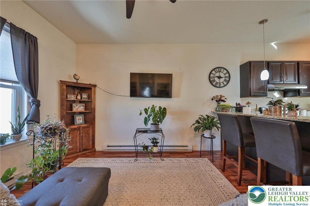 328 Polk - Photo 2