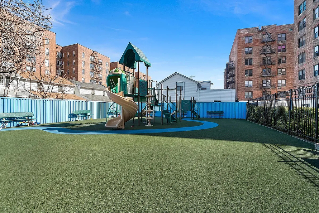 1237 Avenue Z - Photo 6