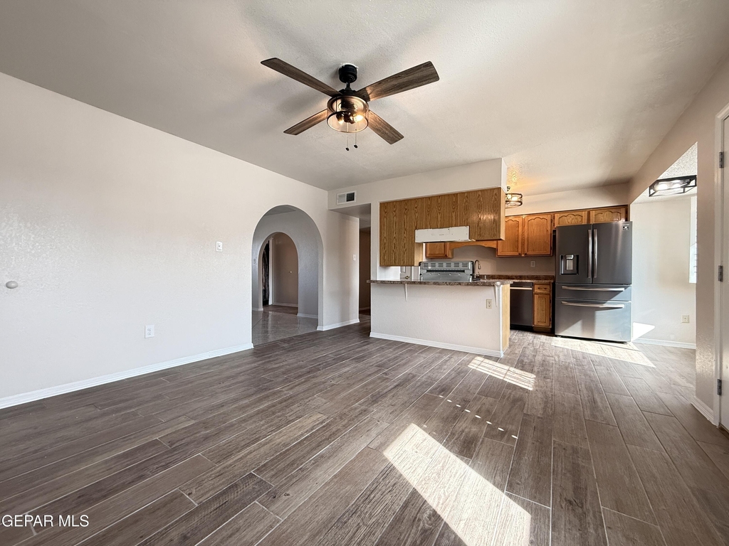 9321 Sorbonne Drive - Photo 9