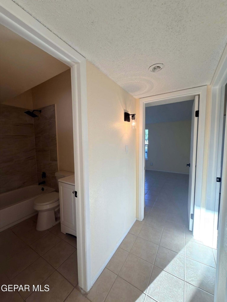 2121 Lake Omega Street - Photo 14