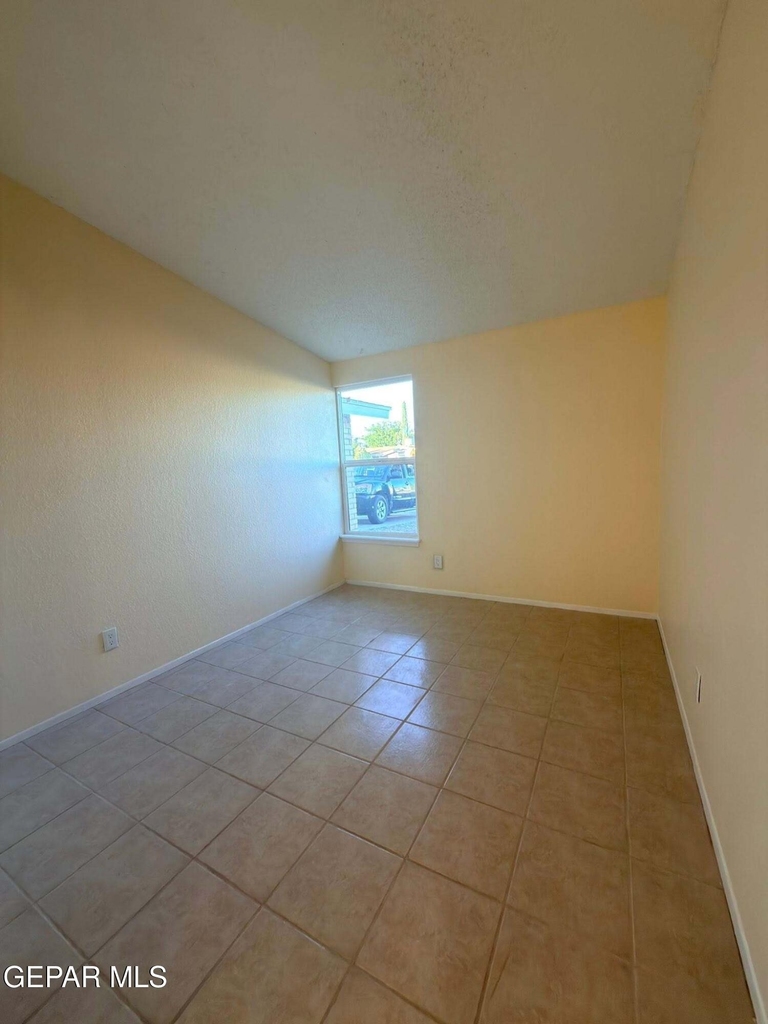 2121 Lake Omega Street - Photo 17