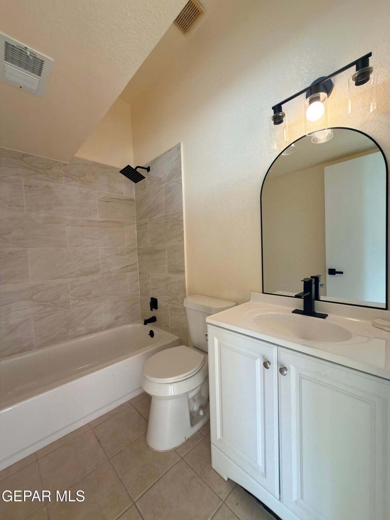 2121 Lake Omega Street - Photo 15