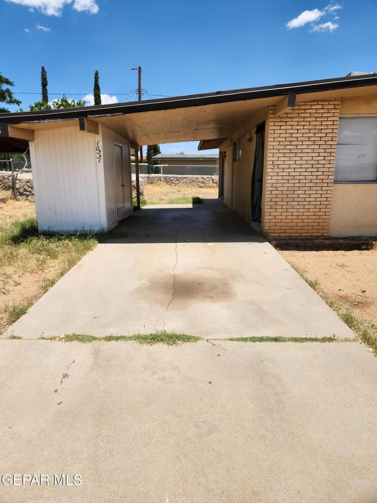 10331 Blythe Drive - Photo 3