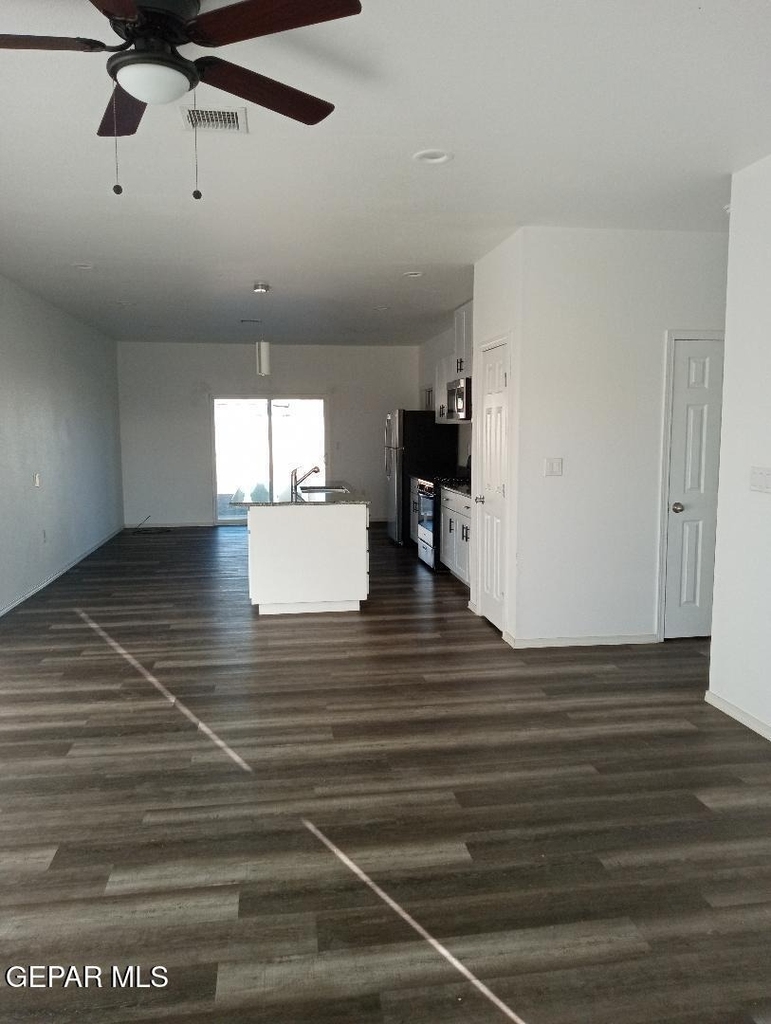 718 Cobre Street - Photo 3