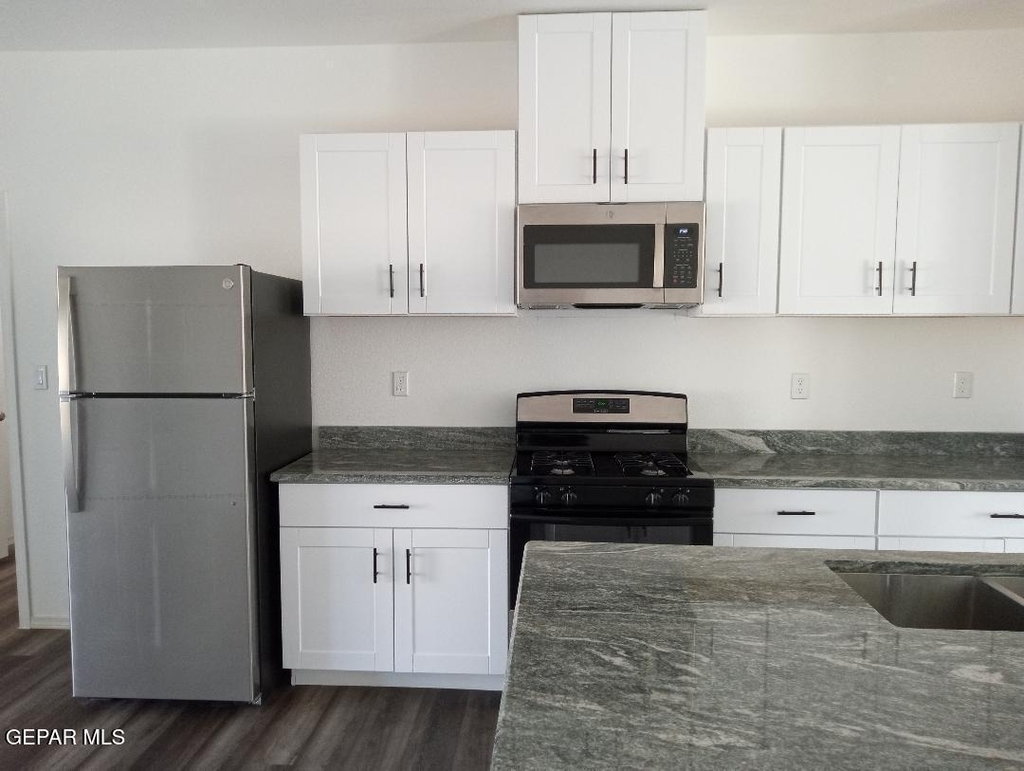 718 Cobre Street - Photo 20