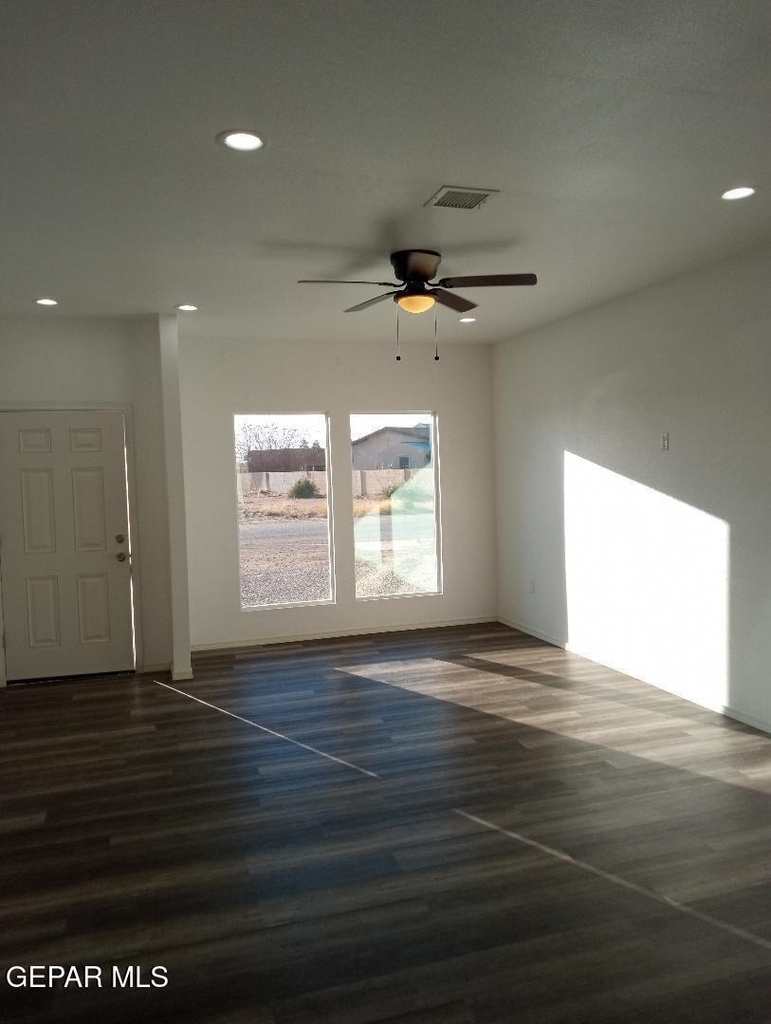 718 Cobre Street - Photo 1