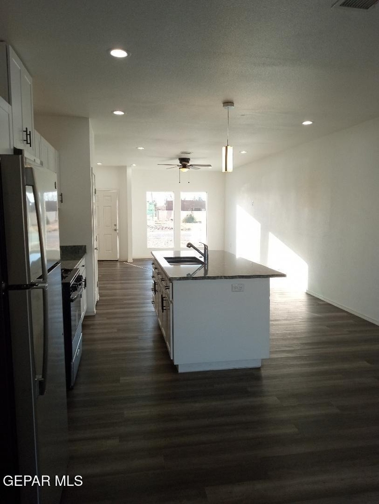 718 Cobre Street - Photo 5