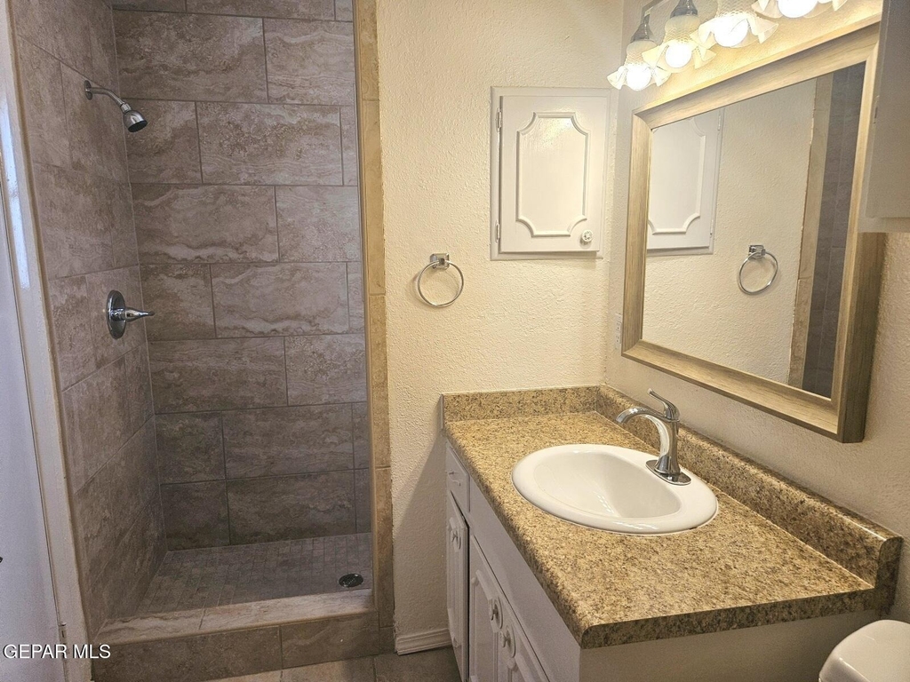 6832 Escondido Drive - Photo 12
