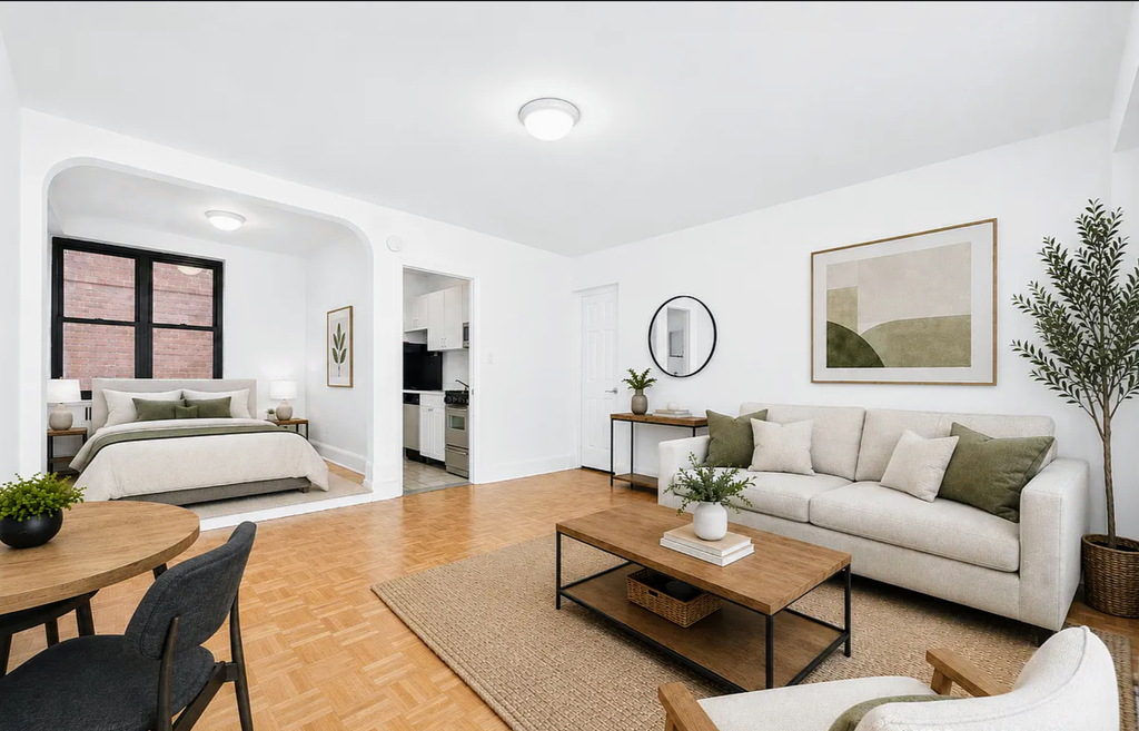 124 East 24th Street - Photo 0