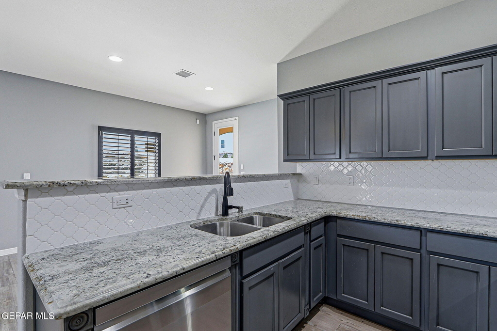 2120 Honour Point Place - Photo 11