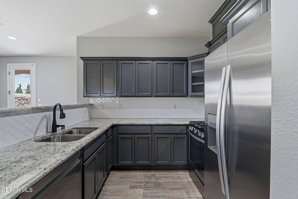 2120 Honour Point Place - Photo 10