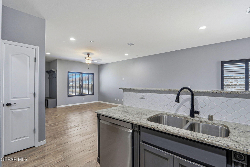 2120 Honour Point Place - Photo 13