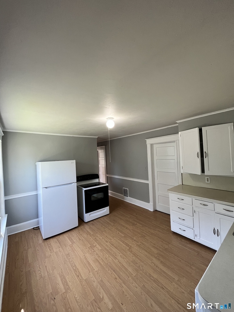 245 Bristol Street - Photo 8