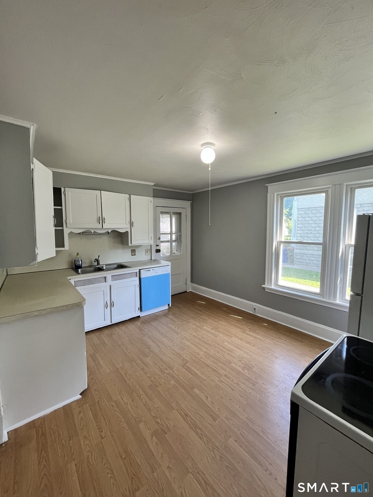 245 Bristol Street - Photo 9