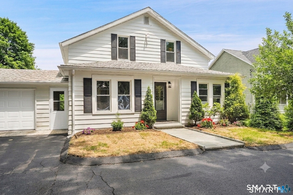 275 Riverview Avenue - Photo 1