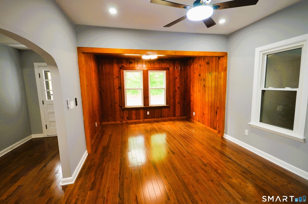 275 Riverview Avenue - Photo 12