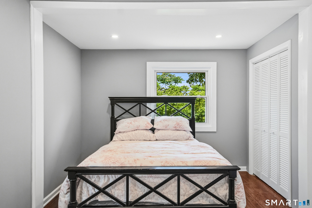 275 Riverview Avenue - Photo 17