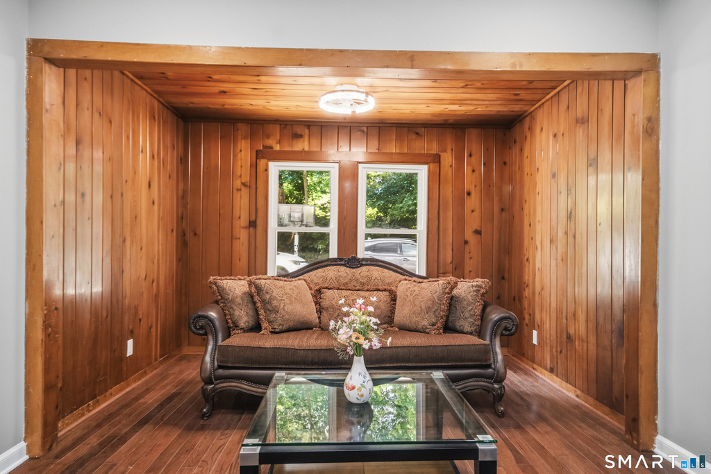 275 Riverview Avenue - Photo 10