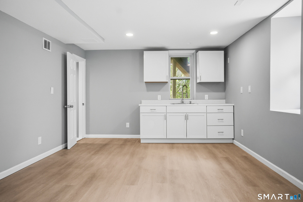 275 Riverview Avenue - Photo 28
