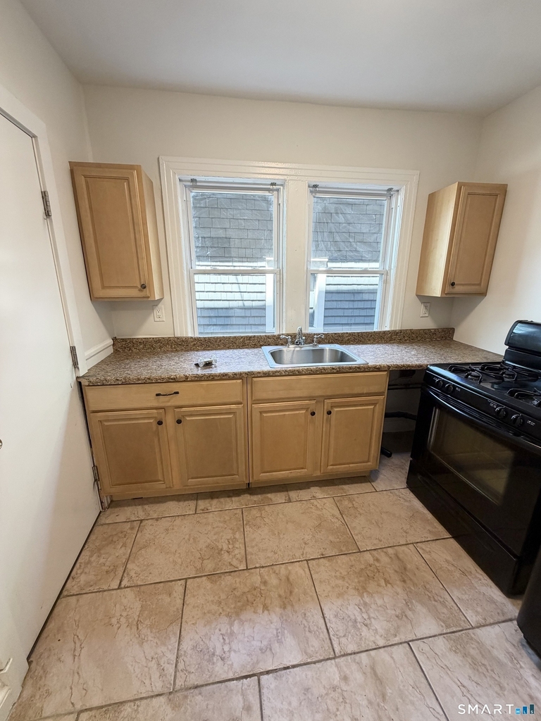 28 Whitney Street - Photo 6